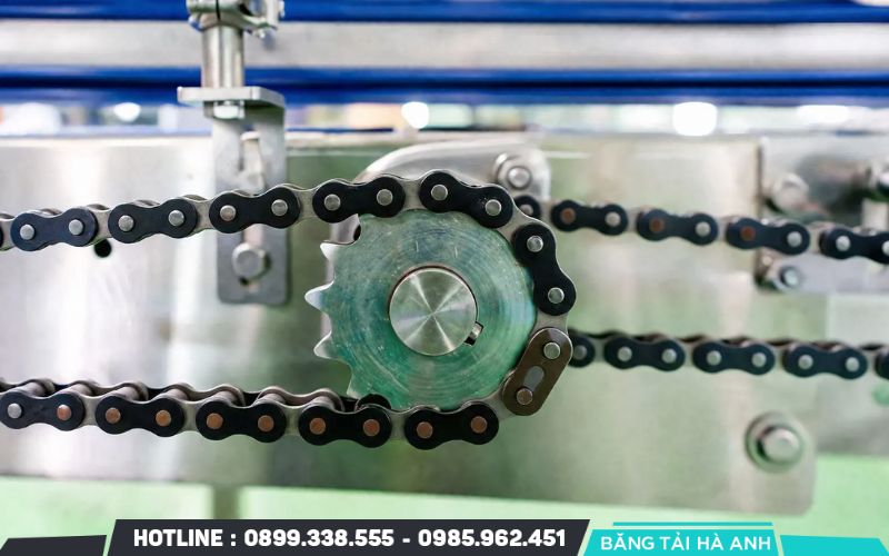 Việc cấp đều đặn giúp duy trì lớp màng bảo vệ tại các điểm ma sát và hạn chế tình trạng thiếu hoặc thừa chất bôi trơn