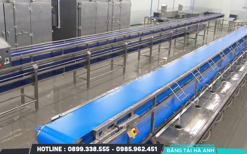 Làm khô và kiểm tra băng tải trước khi vận hành
