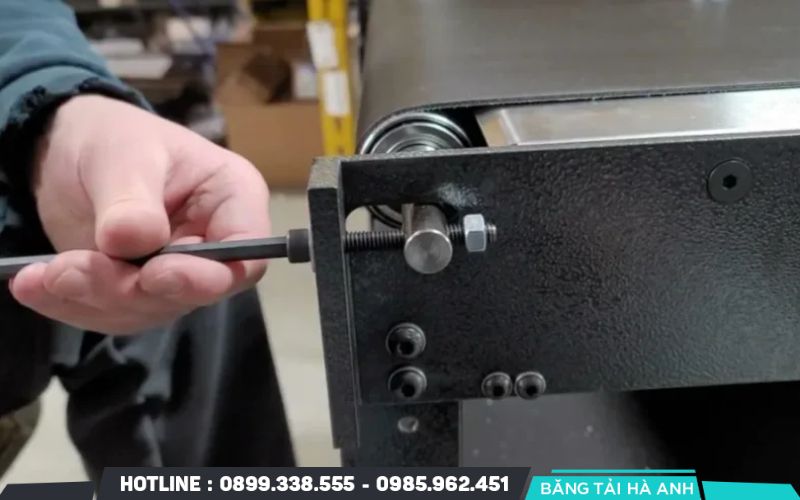 Điều chỉnh lực căng dây băng tải đúng tiêu chuẩn