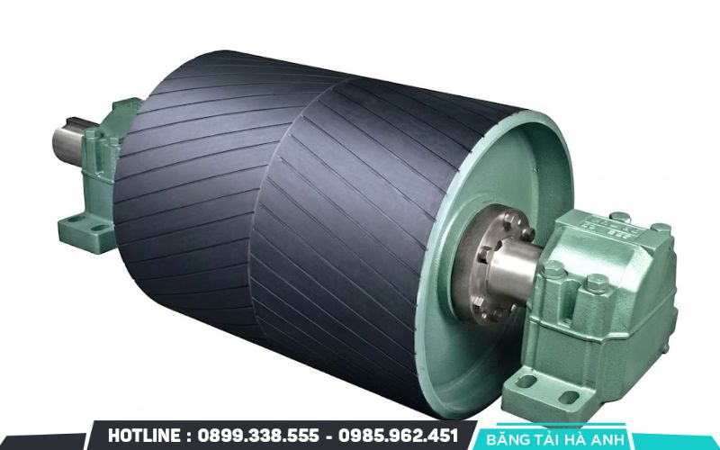 Puly hoạt động dựa trên nguyên lý truyền ma sát giữa bề mặt puly và dây băng tải