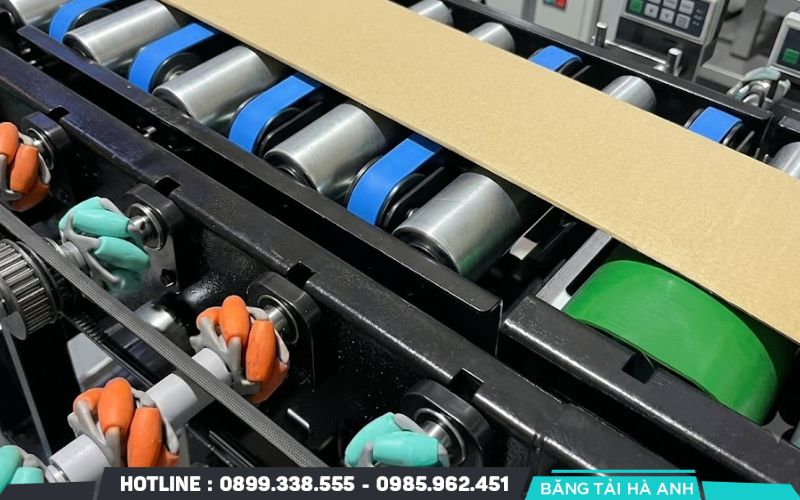 Puly đổi hướng có nhiệm vụ thay đổi hướng di chuyển của dây băng tải