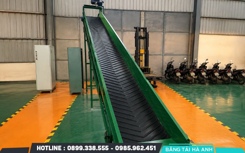 Băng tải không có một góc nghiêng tối đa áp dụng cho mọi trường hợp