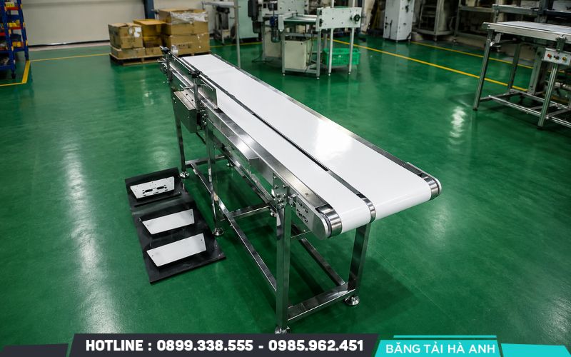 PU và các loại băng thực phẩm chuyên dụng thường phù hợp hơn với môi trường nhiều dầu mỡ