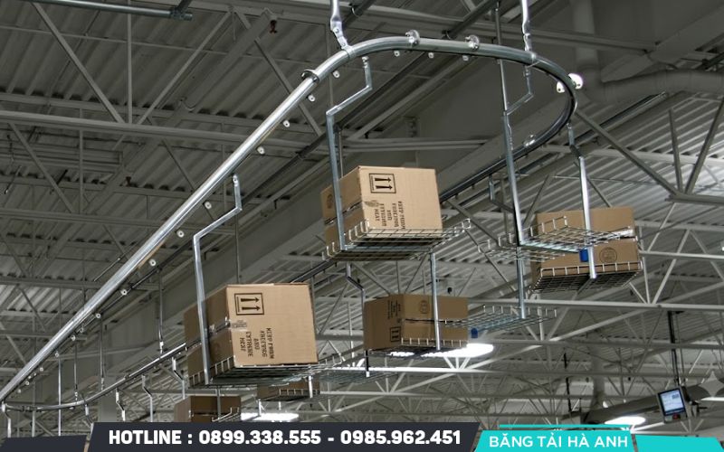Băng tải trên cao là một hệ thống ray đơn được gắn vào trần nhà