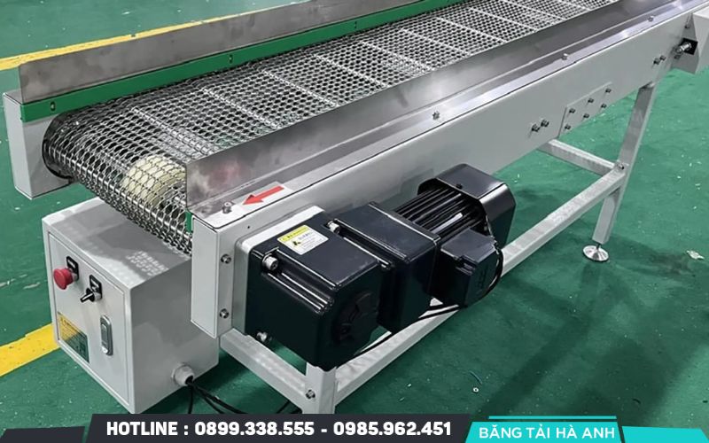 Băng tải lưới inox có khả năng chống ăn mòn và chịu nhiệt tốt