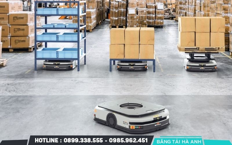 AMR phù hợp với hàng hóa được đóng gói hoặc đặt trên khay, thùng, xe đẩy