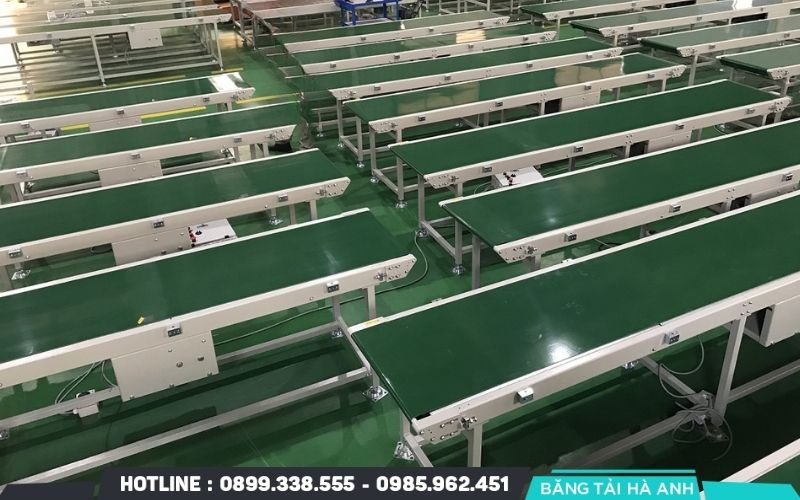 Nhà máy có sản lượng cao thường cần duy trì dòng hàng hóa liên tục giữa các công đoạn