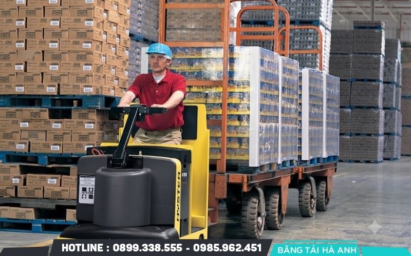 Xe nâng có lợi thế khi doanh nghiệp cần vận chuyển hàng giữa nhiều vị trí