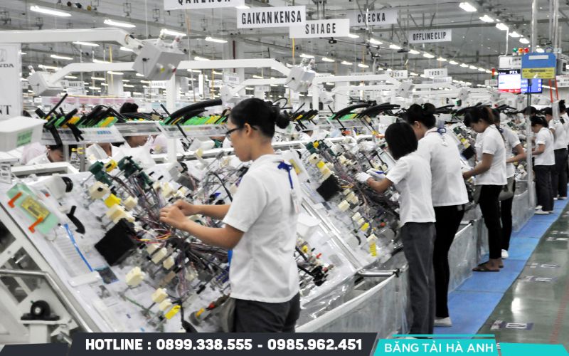 Đầu vào có thể gồm lao động, thời gian, máy móc, nguyên vật liệu và vốn