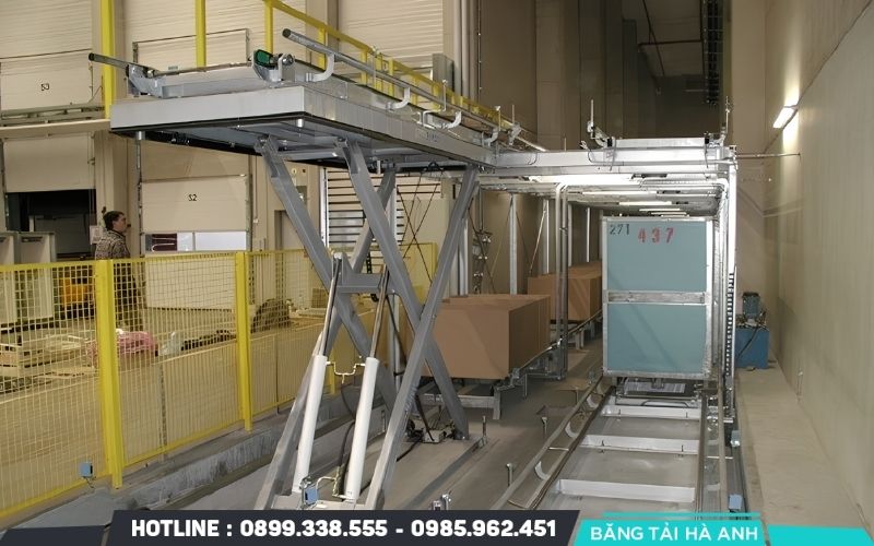 Luân chuyển bán thành phẩm giữa các công đoạn