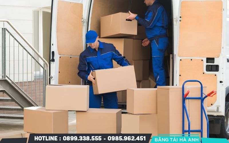 Doanh nghiệp nên sử dụng băng tải nếu nhân công mất nhiều thời gian cho việc vận chuyển