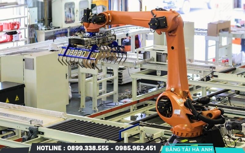 Robot thực hiện các thao tác lặp lại với tốc độ ổn định, phù hợp với dây chuyền có sản lượng lớn