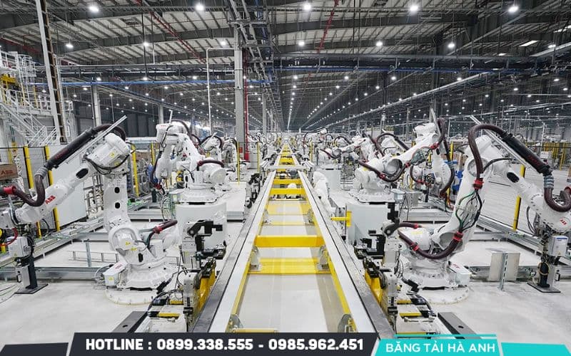 Hệ thống tự động thực hiện các lệnh vận hành với độ chính xác cao và tốc độ vượt trội so với thao tác thủ công