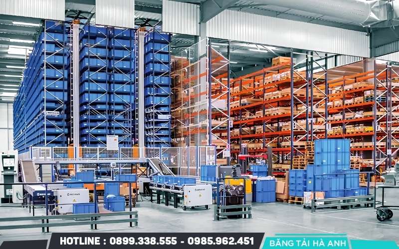 AS/RS (Automated Storage and Retrieval System) là hệ thống lưu trữ và xuất nhập hàng tự động