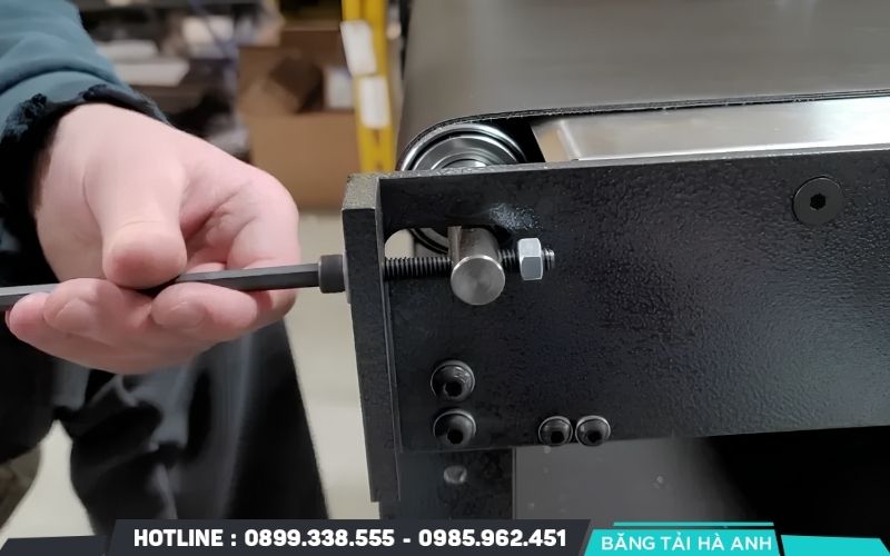 Căn chỉnh lực căng phù hợp với loại băng tải