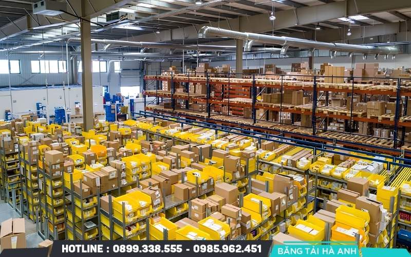 Hoạt động thương mại điện tử phát sinh nhiều đơn hàng có kích thước, số lượng và địa chỉ giao nhận khác nhau
