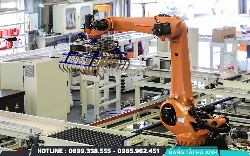 Ứng dụng tự động hóa và hệ thống giám sát sản xuất phù hợp