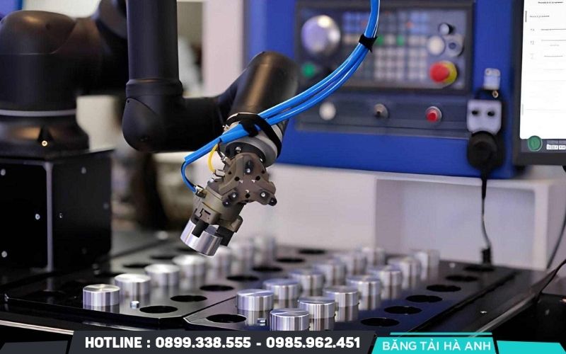 Thiết kế hệ thống cấp phôi tự động là quá trình lựa chọn, tính toán và bố trí các cơ cấu cơ khí, thiết bị cảm biến