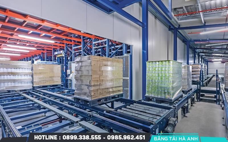 Việc quy định rõ tuyến đường, điểm giao nhận và vị trí tập kết giúp doanh nghiệp kiểm soát quá trình di chuyển pallet